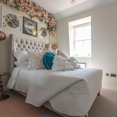 Beautiful, Modern Apartment In Hope Place Bath, 1 Bedroom Luxury City Centre Apartment With Beautiful City Views, A Stones Throw From The Royal Crescent In Бат Екстериор снимка