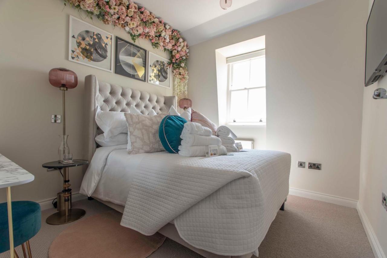 Beautiful, Modern Apartment In Hope Place Bath, 1 Bedroom Luxury City Centre Apartment With Beautiful City Views, A Stones Throw From The Royal Crescent In Бат Екстериор снимка
